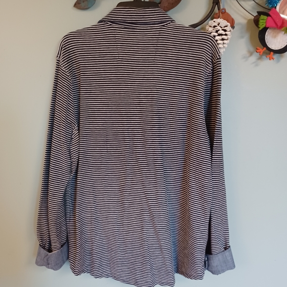 Banana Republic Men's Button down shirt. - Picture 2 of 6